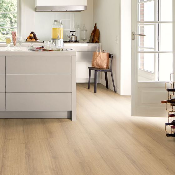 Parchet laminat NatureSense Aqua Large Honey Sherman Oak 8 mm